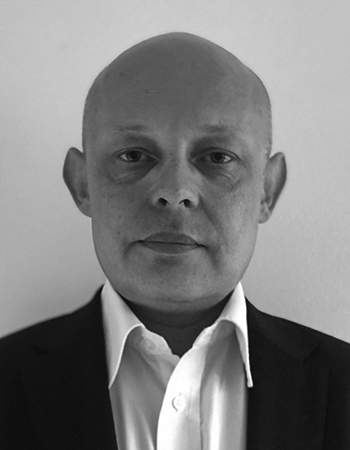 <span style="font-weight: 700; font-size: 20px;">Jari<br />Nyman</span>